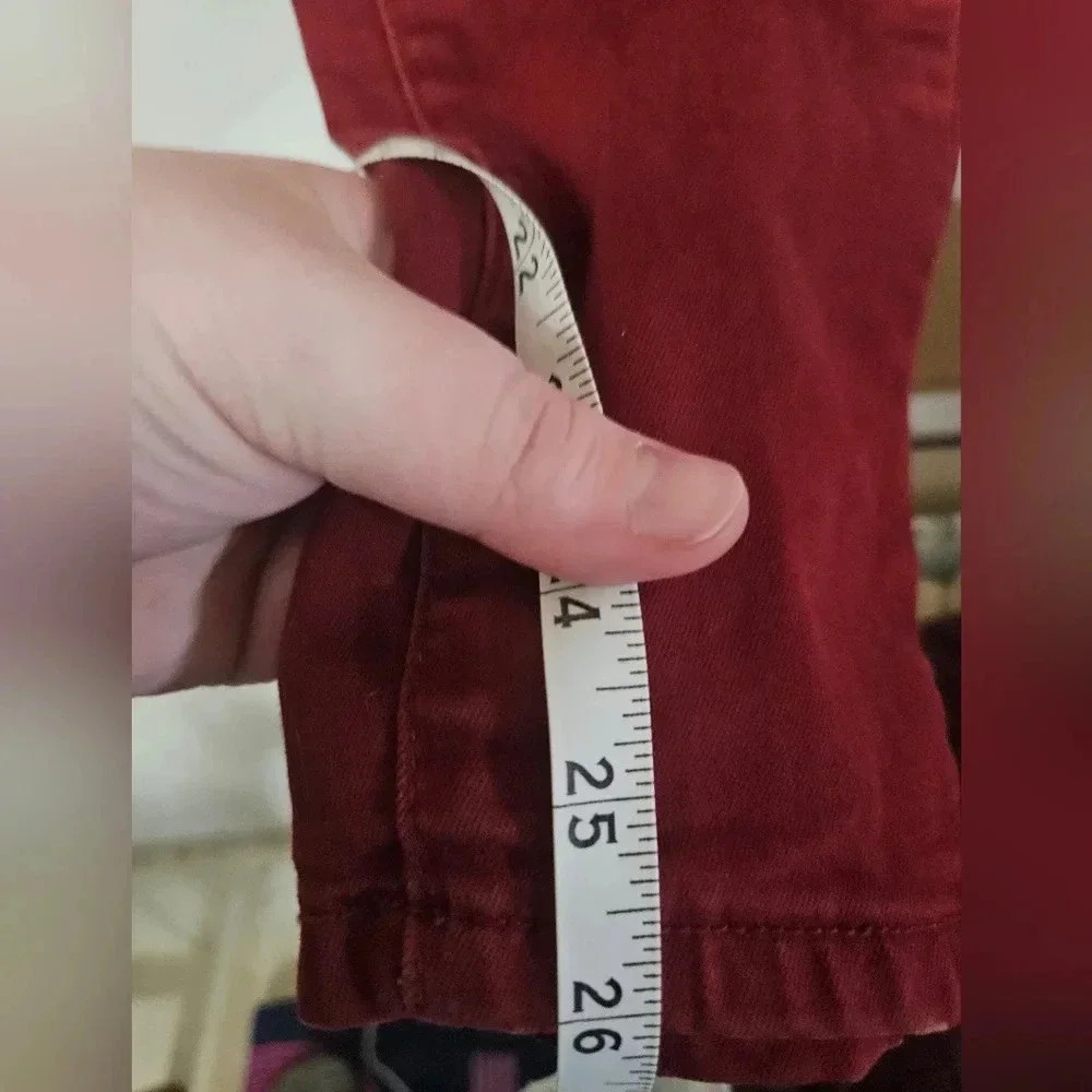 Judy blue maroon skinny jeans! - Picture 8 of 10